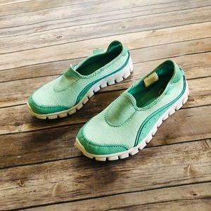Girls mint green sneakers!